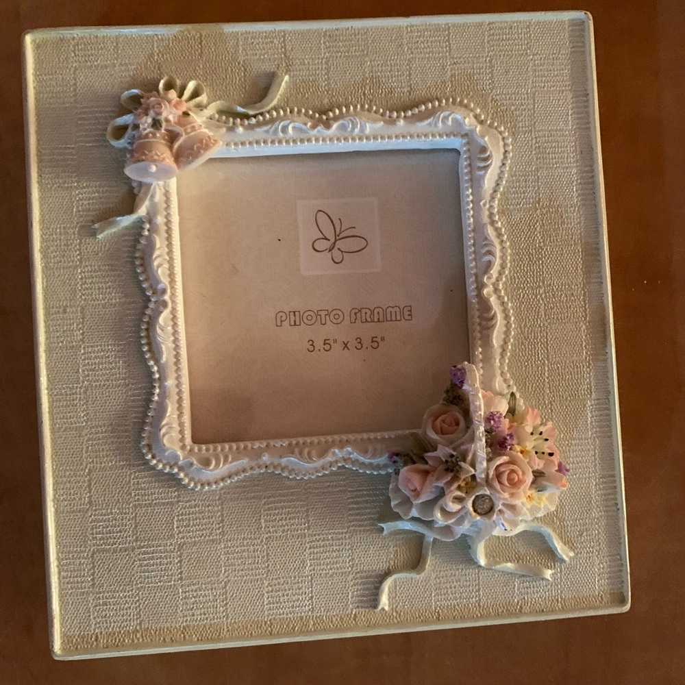 NWOT Photo Album With Front Frame